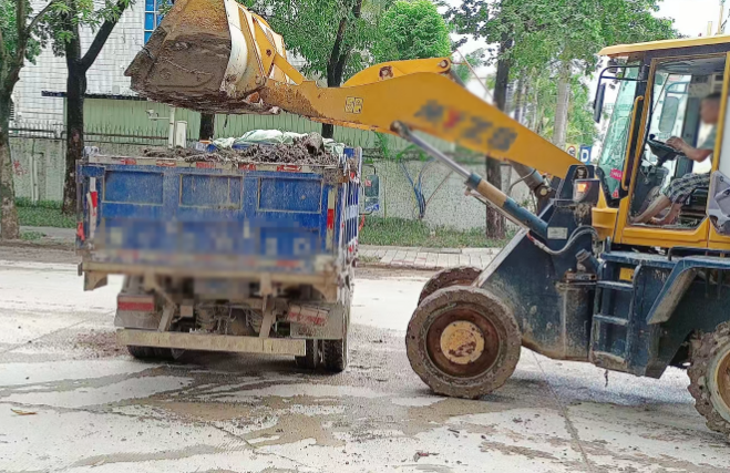 福田区铲车挖机公司聊聊挖掘机几种常见操作小技巧